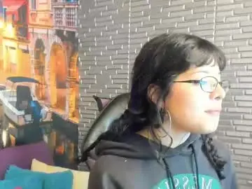 Chaturbate Nude Webcam of petite_melodyy