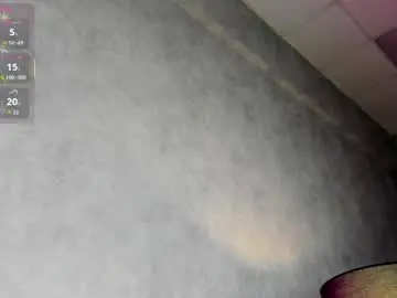 Chaturbate Live Sex Cam of pauline_moore