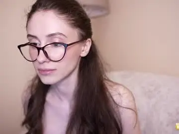 Chaturbate Sex Cam of snowww_white