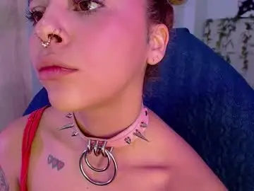 Chaturbate Sex Cam of maddiiebrooks