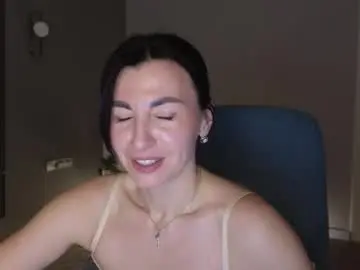 Chaturbate Live Sex Cam of mary_love16