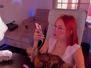 Chaturbate Nude Webcam of milly_yako