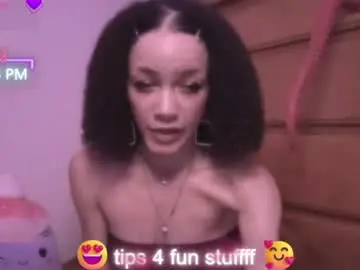 Chaturbate Live Porn of abruisedpeach