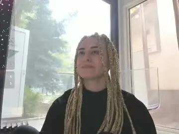 Chaturbate Live Sex Cam of ella_vee