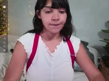 Chaturbate Live Porn of emmily2001