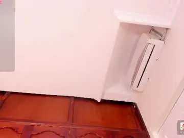 Chaturbate Watch Live Sex Cams of saharabailey
