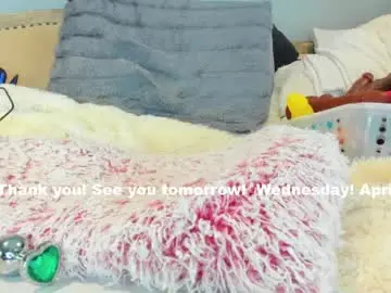 Chaturbate Free Live Porn of eatmygingersnapps