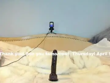 Chaturbate Free Live Porn of eatmygingersnapps