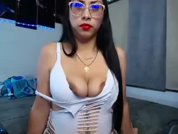 Chaturbate Watch Live Sex Cams of yesie_hot2