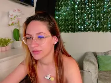 Chaturbate Live Sex Cam of nicoleirisxxx