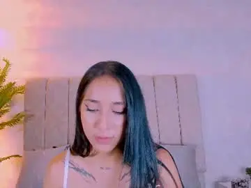 Chaturbate Live Sex Cam of liia_turner