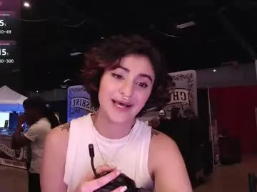 Chaturbate Best live sex cam show of maevemads