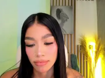 Chaturbate Free Porn Cam of secretdiamond_