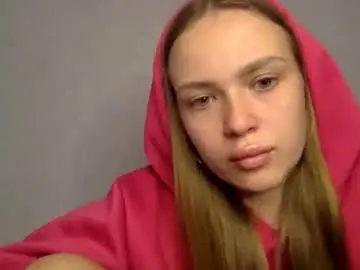 Chaturbate Live Sex Cam of cute_shy06