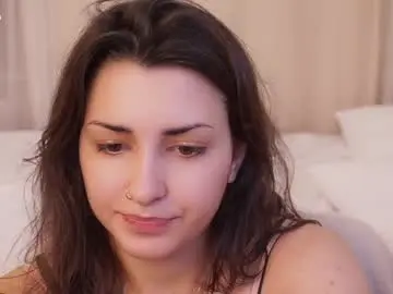 Chaturbate Live Sex Cam of cuddlebyyou