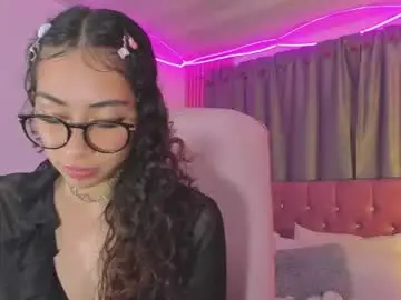 Chaturbate Nude Webcam of kiara_lovelyy