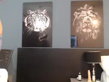 Chaturbate Watch Live Sex Cams of kyliebenson