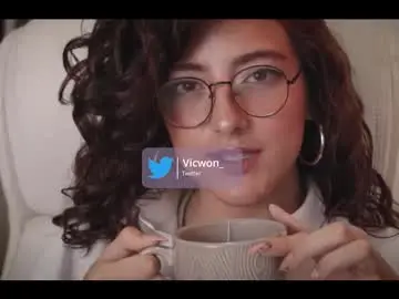 Chaturbate Free Live Porn of victoriaw_1