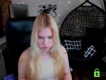 Chaturbate Free Live Porn of sweetie_mi