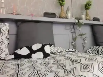 Chaturbate Live Sex Cam of moon_lightt9