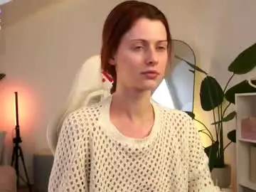 Chaturbate Live Sex Cam of doll_lesli