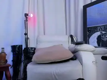Chaturbate Free Porn Cam of katherin_contin666