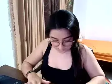Chaturbate Live Sex Cam of charlotte_richardson