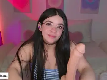 Chaturbate Adult Video Chat of cammiefoalss