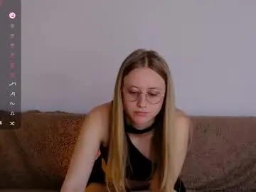 Chaturbate Live Sex Cam of angeellina