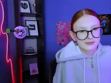 Chaturbate Live Sex Cam of lily_fay