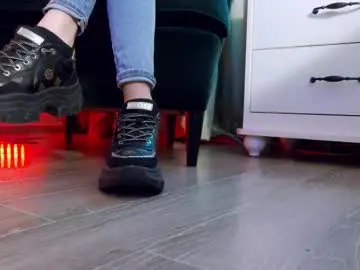 Chaturbate Adult Video Chat of feetvibe