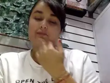 Chaturbate Live Sex Cam of sarayx