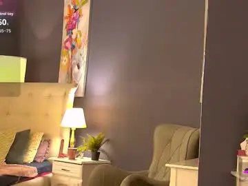 Chaturbate Live Sex Cam of senigrandeee