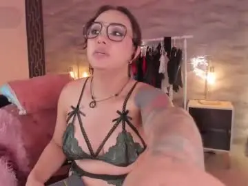 Chaturbate Sex Cam of smi_samara