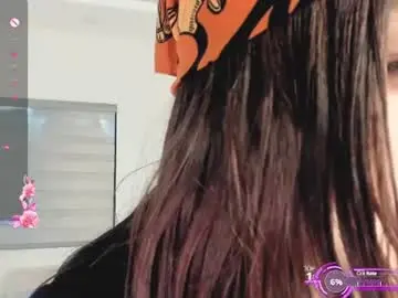 Chaturbate Live Sex Cam of assuri_love