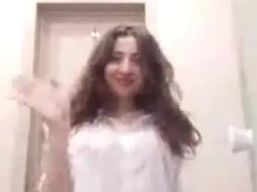 Chaturbate Live Sex Cam of tressielestronge