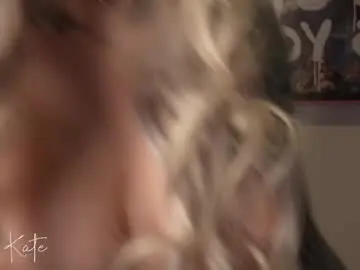 Chaturbate Live Sex Cam of solar_kate