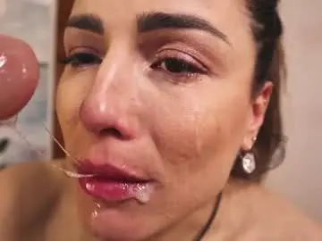 Chaturbate Watch Live Sex Cams of misslullu