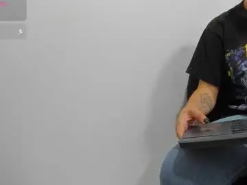 Chaturbate Adult Webcam of darlyhooper1_