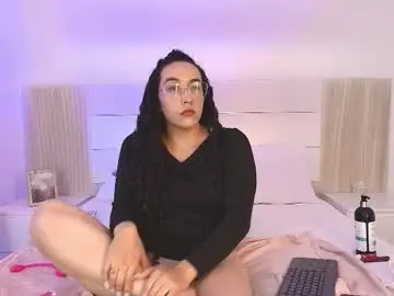 Chaturbate Nude Webcam of alehia_cute