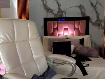 Chaturbate Live Sex Cam of jeen_taylor