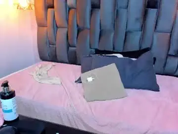 Chaturbate Sex Chat of mia_ferrer18