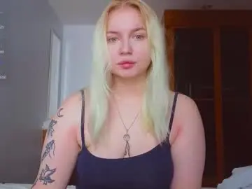 Chaturbate Watch Live Sex Cams of moon_valkyriie