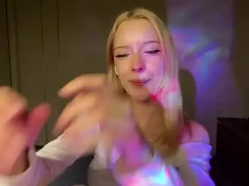 Chaturbate Free Porn Cam of hyunwilhelmi