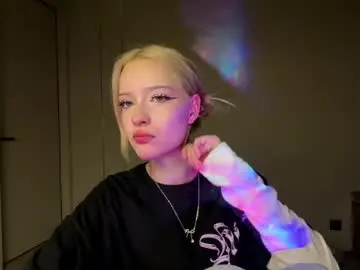 Chaturbate Best live sex cam show of hyunwilhelmi