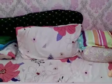 Chaturbate Live Sex Cam of angelplay1090