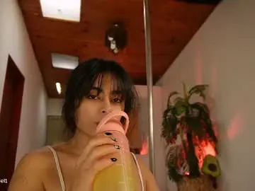Chaturbate Best live sex cam show of evelyn_evelyn
