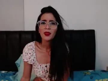 Chaturbate Live Sex Cam of karlota_hank