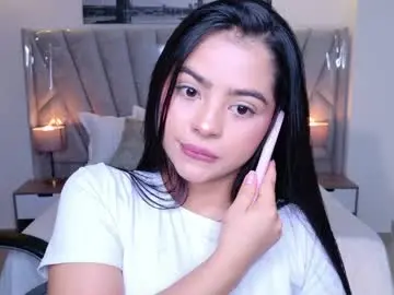 Chaturbate Live Sex Cam of layla_breezee_