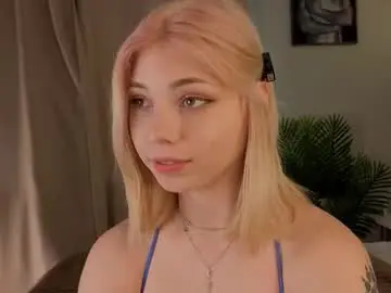 Chaturbate Watch Live Sex Cams of falinegelling